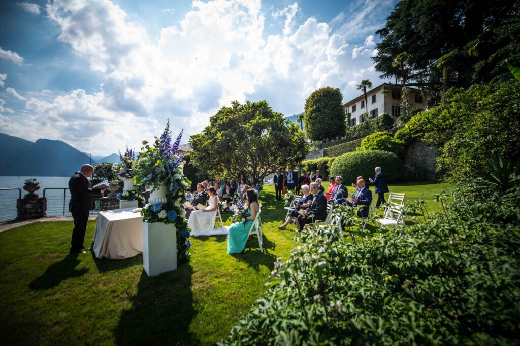 Cerimonia matrimonio stile Americano in Villa Monastero Pax